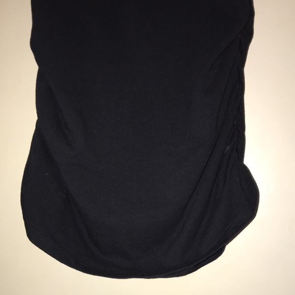 OFF THE SHOULDERS SASSY TOP (NEW WITH TAGS)! - Picture 4 of 9